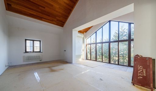 Дом в Конаково на 1 линии воды