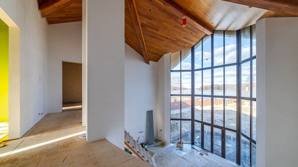 Дом в Конаково на 1 линии воды
