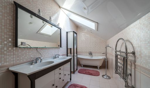 Дом в Конаково на 1 линии воды