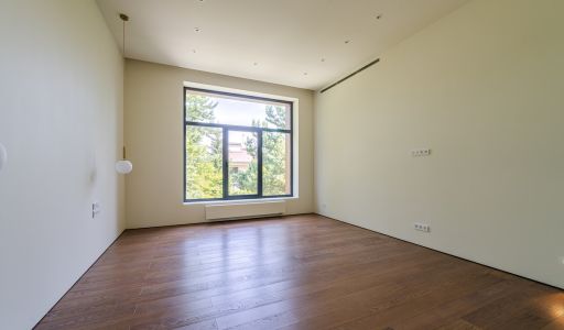 Новый дом в Резиденции Бенилюкс