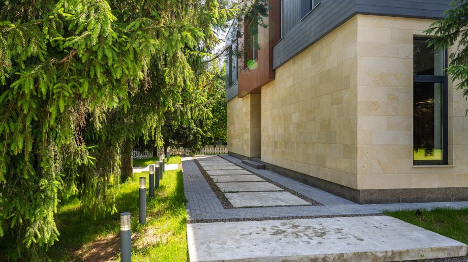 Новый дом в Резиденции Бенилюкс