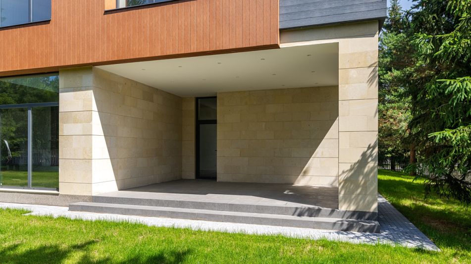 Новый дом в Резиденции Бенилюкс