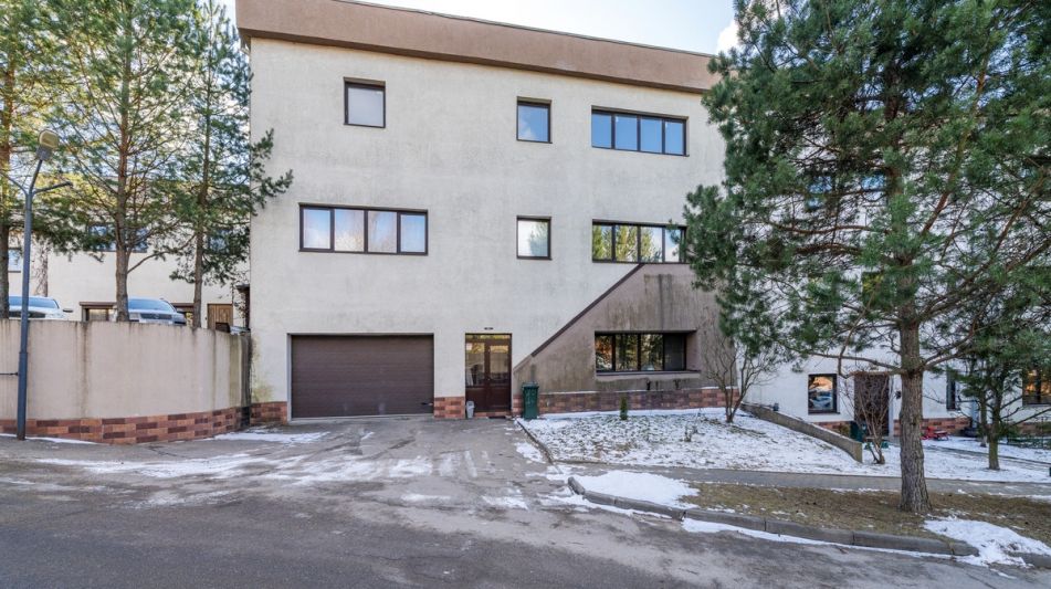 Видовая квартира в Зеленых Холмах