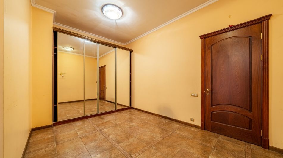 Видовая квартира в Зеленых Холмах