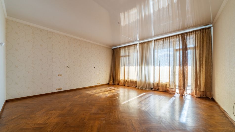 Видовая квартира в Зеленых Холмах