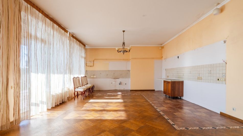 Видовая квартира в Зеленых Холмах