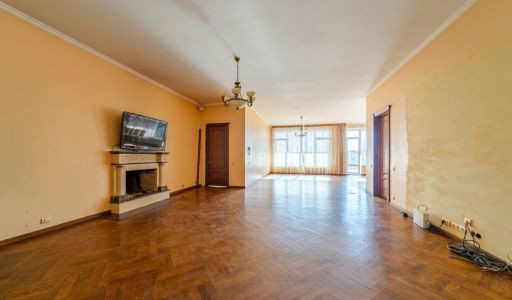 Видовая квартира в Зеленых Холмах