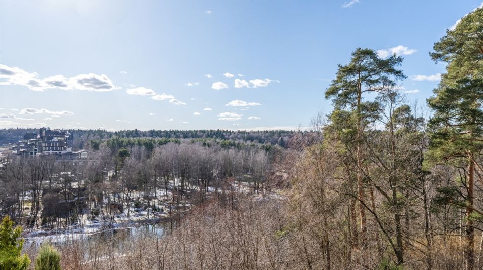 Видовая квартира в Зеленых Холмах