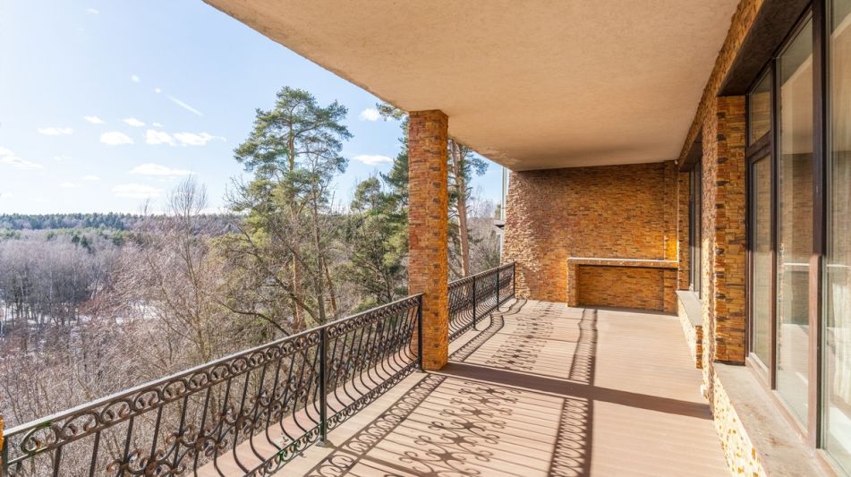 Видовая квартира в Зеленых Холмах