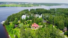 Дом в лесу в Новоалександрово