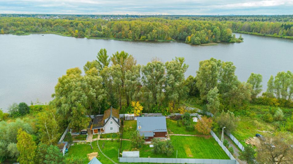 Участок на первой линии Витенево