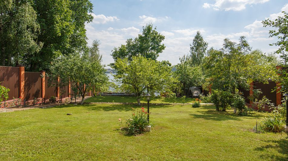 Дом с выходом к воде в Сорокино