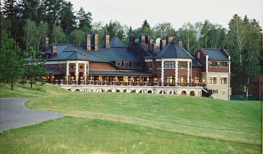 Гольф клуб Пестово