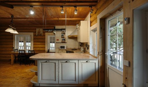 Дом на берегу Рыбинского водохранилища