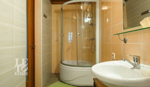 База отдыха на озере Селигер