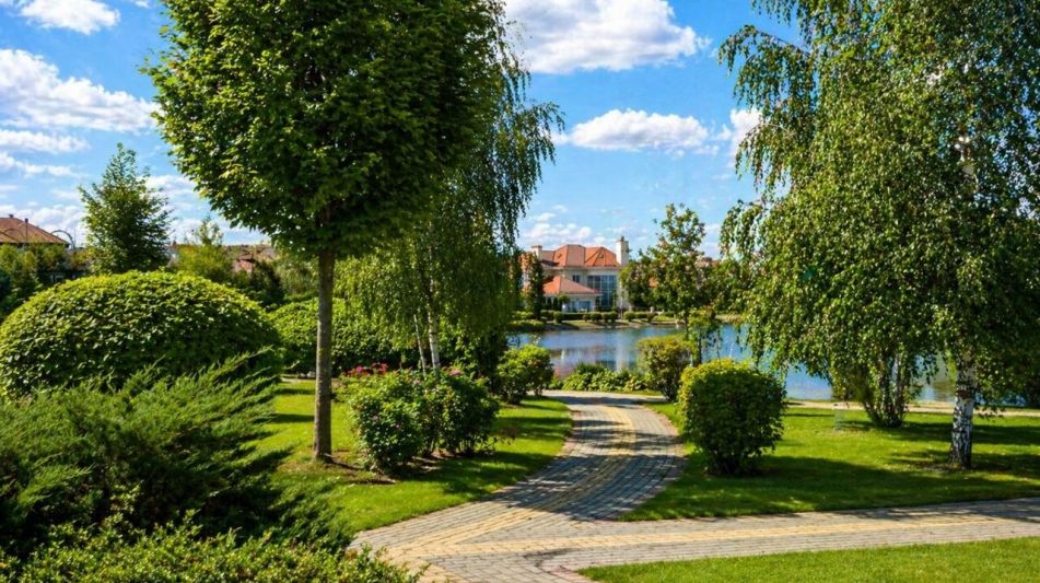 Дом с бассейном в КП Гринфилд