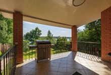 Дом с выходом к воде в Сорокино