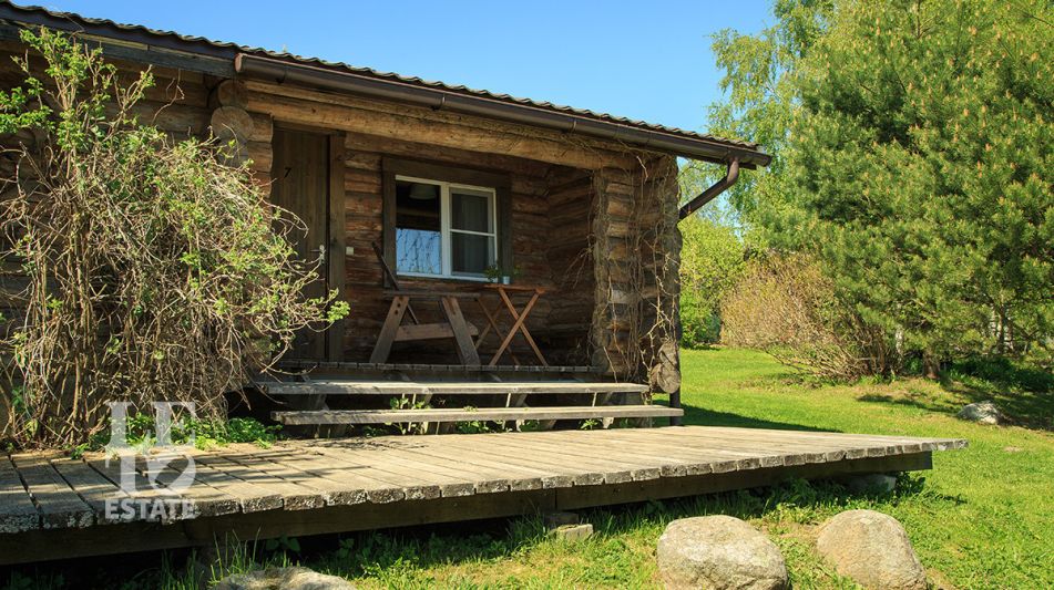 База отдыха на озере Селигер