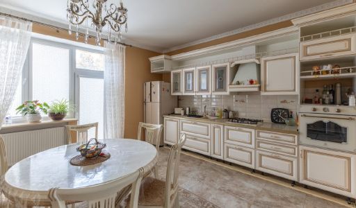 Просторный дом на Рублевке