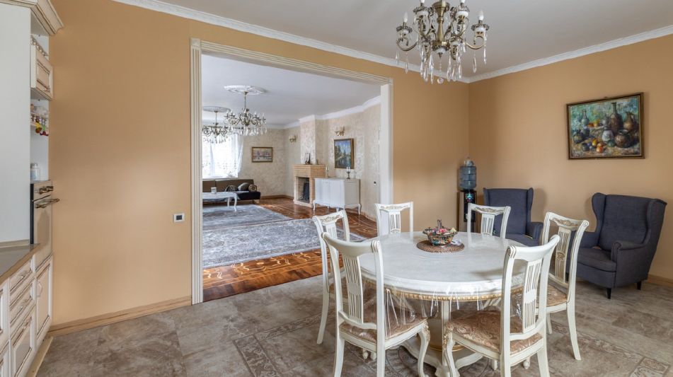 Просторный дом на Рублевке