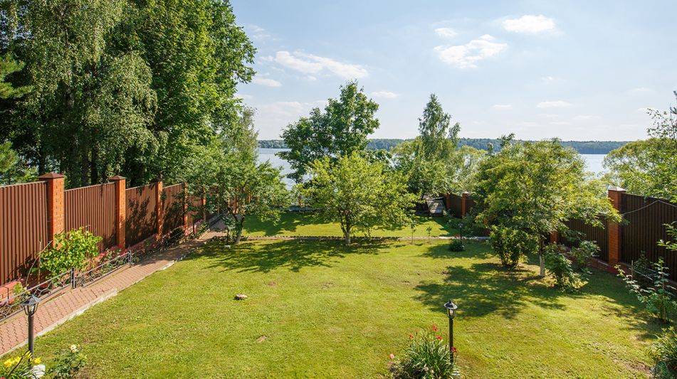 Дом с выходом к воде в Сорокино