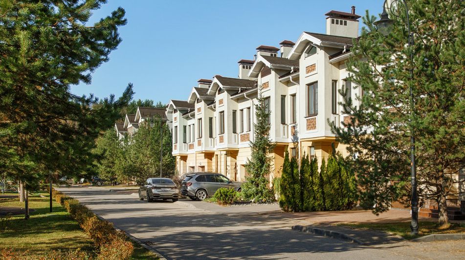 Угловой таунхаус в КП Павлово-2