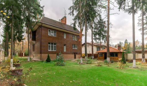 Просторный дом на Рублевке