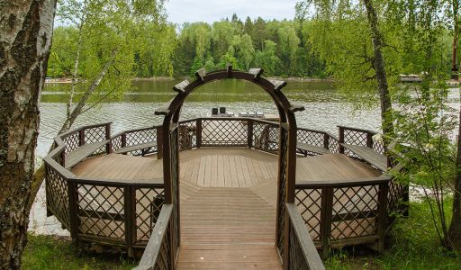 Дом у воды в КП Новое время