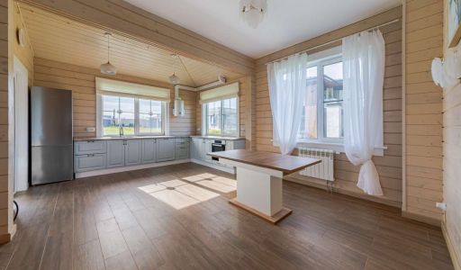 Деревянный дом в КП Павловы озера