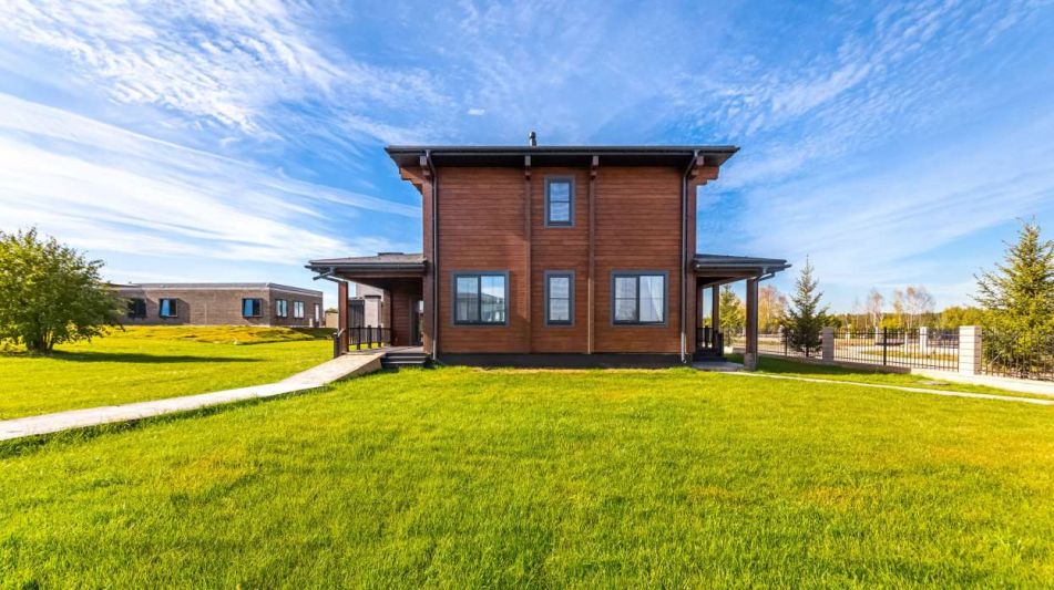 Деревянный дом в КП Павловы озера