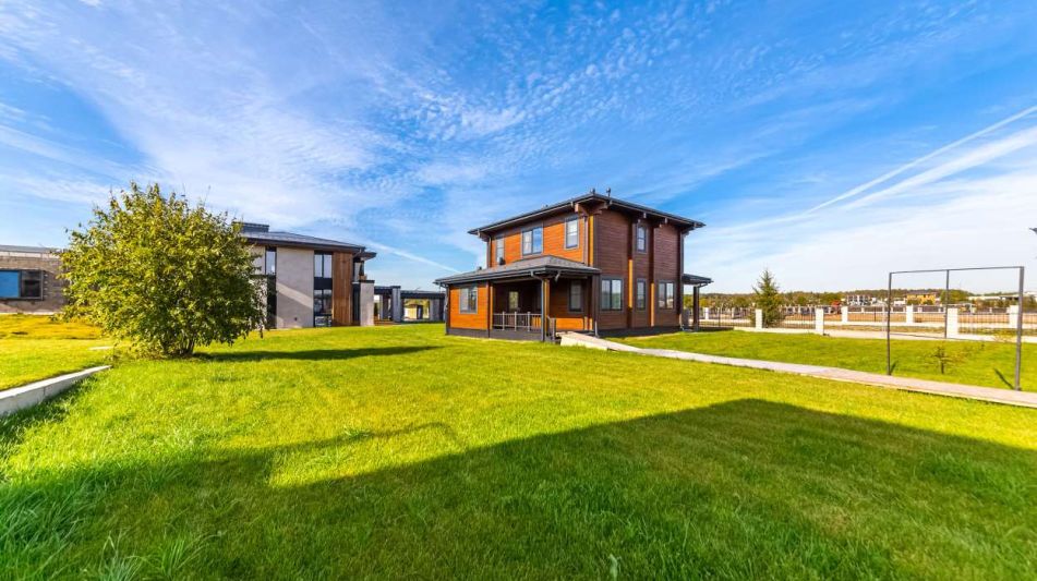 Деревянный дом в КП Павловы озера