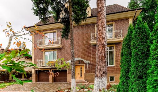 Просторный дом на Рублевке