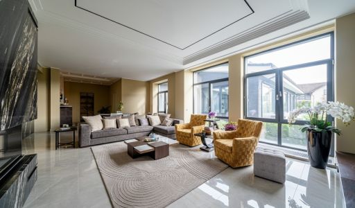 Дом с бассейном в КП Пестово