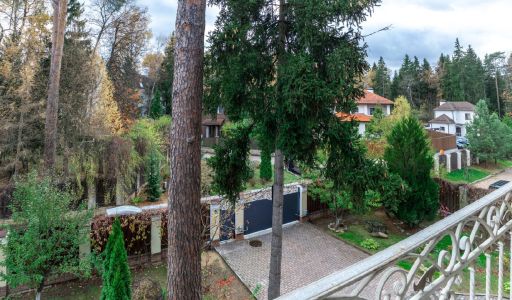 Просторный дом на Рублевке