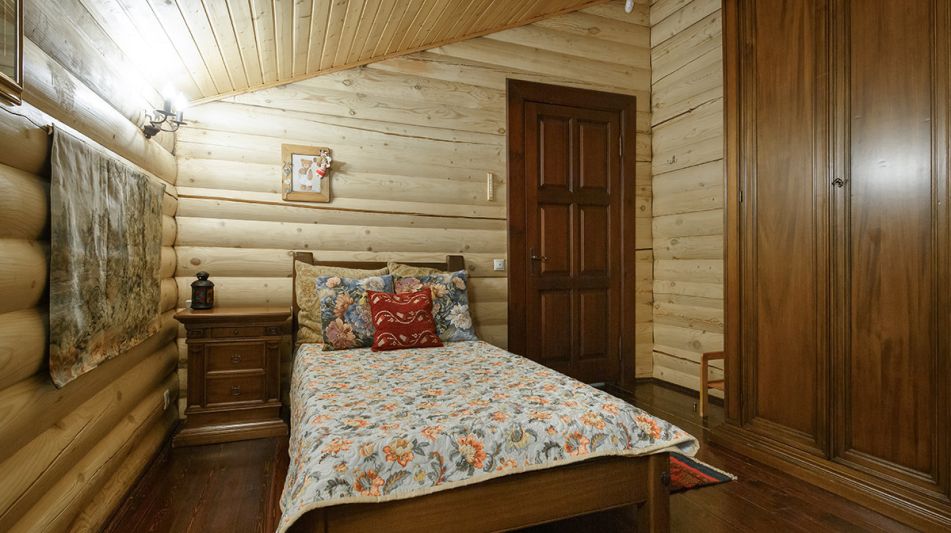 Дом у воды в КП Новое время