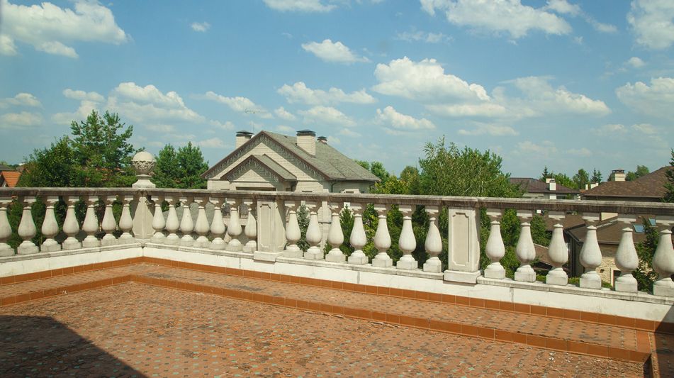 Дом у леса в поселке Риверсайд