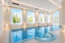 Дом с бассейном в КП Гринфилд