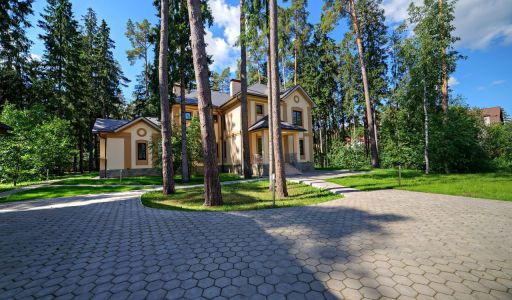 Дом с бассейном КП Никологорское