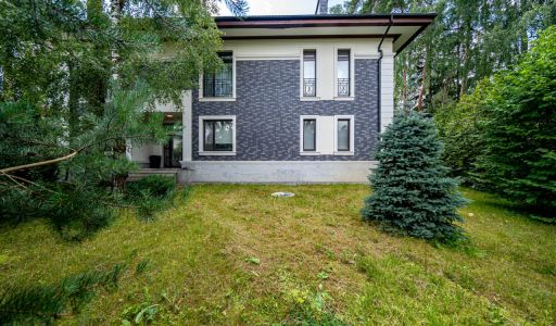 Дом в КП село Петрово-Дальнее