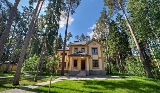 Дом с бассейном КП Никологорское