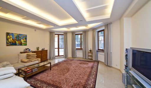 Дом с бассейном КП Никологорское