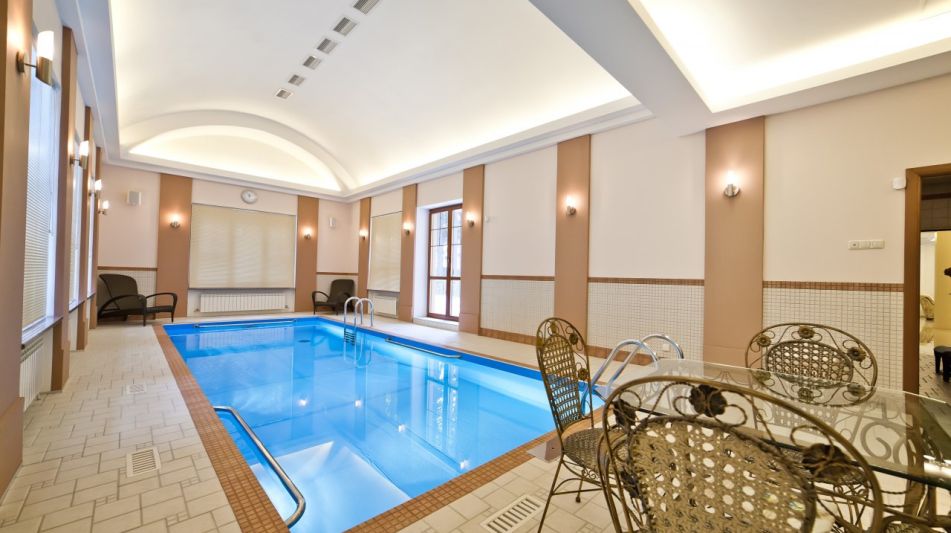 Дом с бассейном КП Никологорское