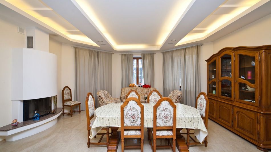 Дом с бассейном КП Никологорское