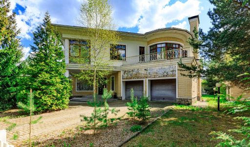 Дом в КП Резиденции Бенилюкс