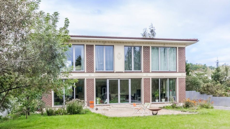 Дом у воды в Глухово