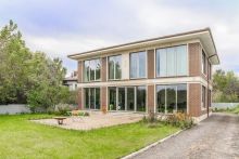 Дом у воды в Глухово