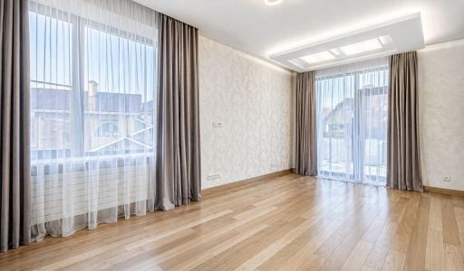 Дом с бассейном в КП Гринфилд