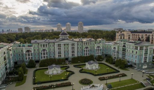 Панорамная дизайнерская квартира