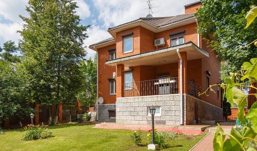 Дом с выходом к воде в Сорокино