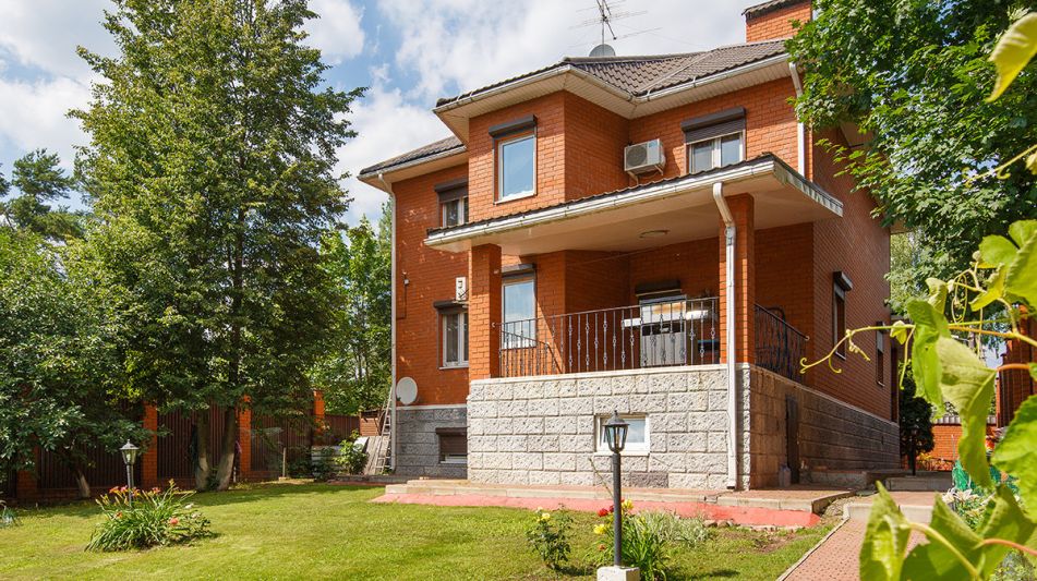 Дом с выходом к воде в Сорокино